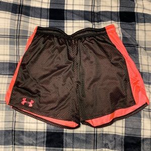 Under Armour Shorts Size Large